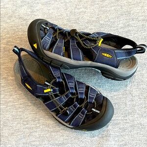 Keen Newport H2 Adventure Sandals Women 9 Blue Outdoor Athletic Rubber Sole‎ EUC